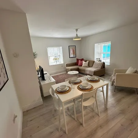 St Michaels House 아파트 *